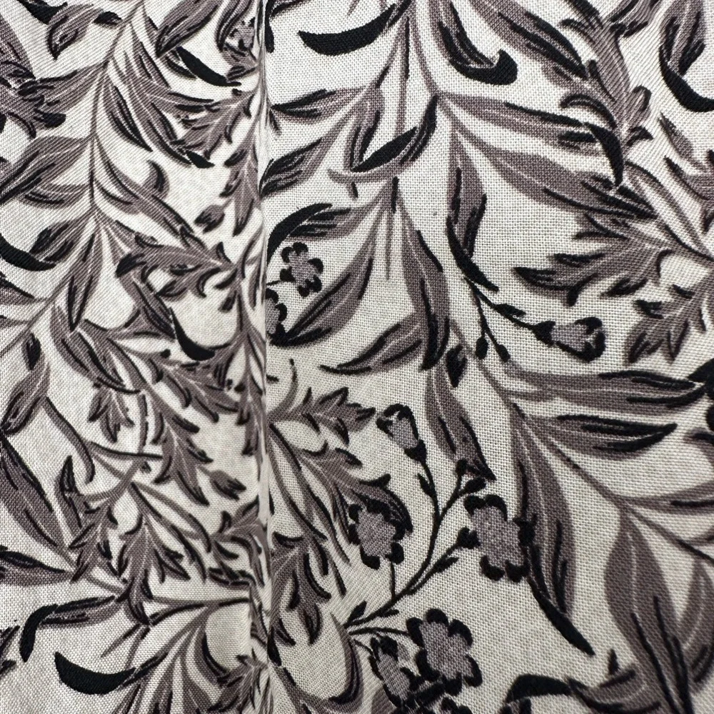 H&M Brown & White Long-Sleeve Leaf Print Dress - Size XS - Very Oversized - Picture 5 of 6